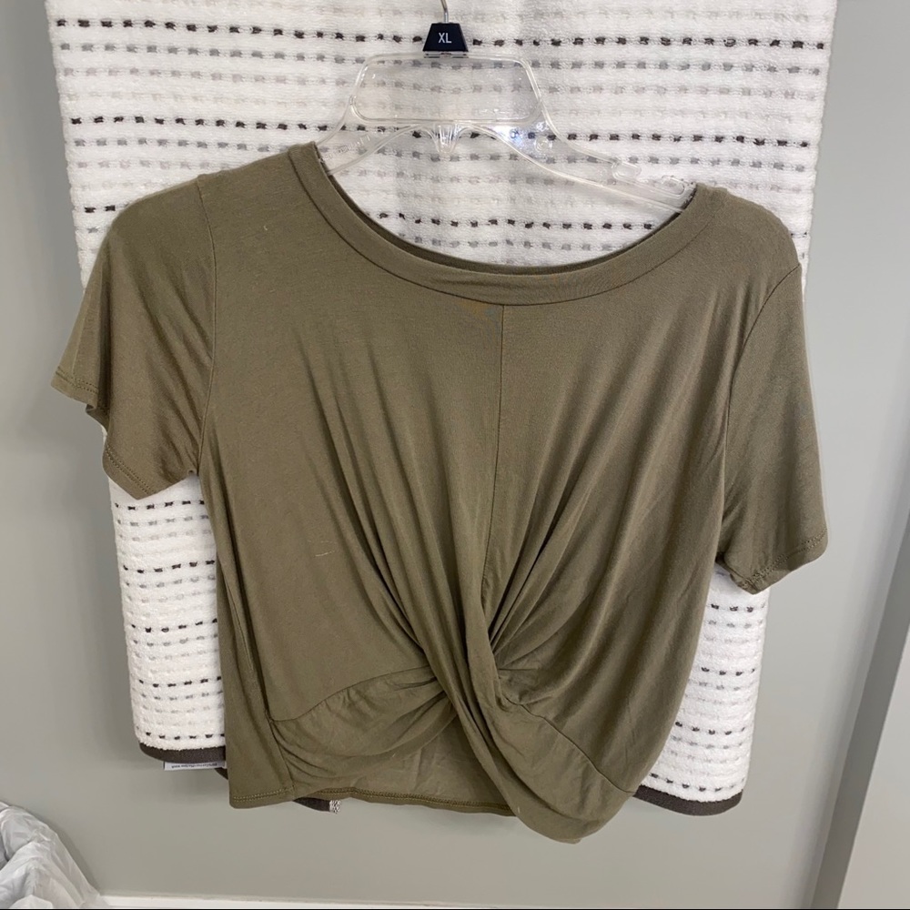 Gaze Green Cross Shirt